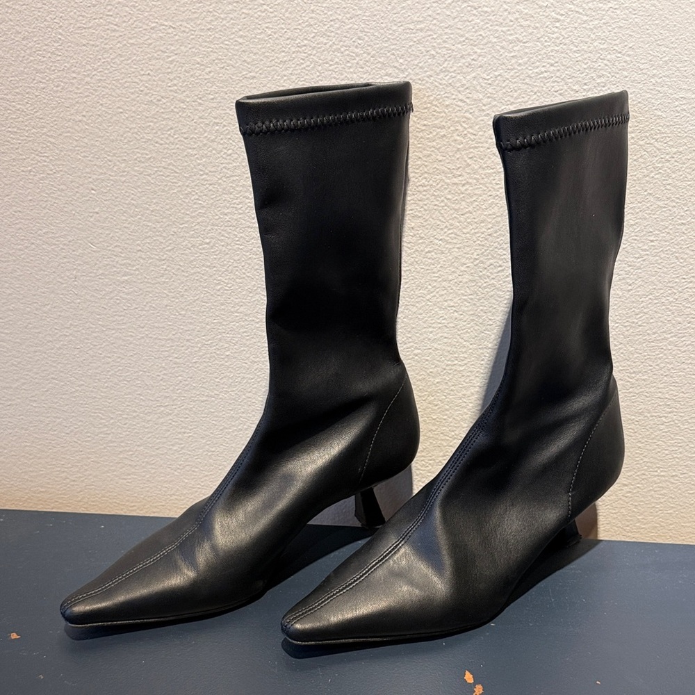 Elegant Spanish Leather Sock Boots